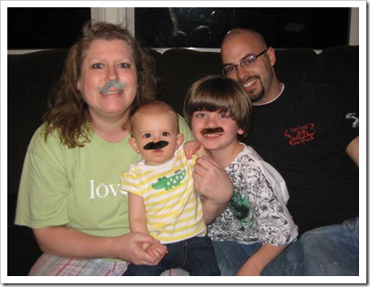 Stache 002